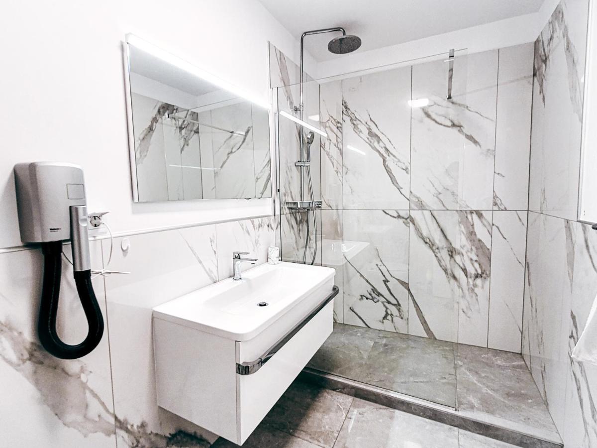 Rosemarie Beach Suites ซาดาร์ ภายนอก รูปภาพ